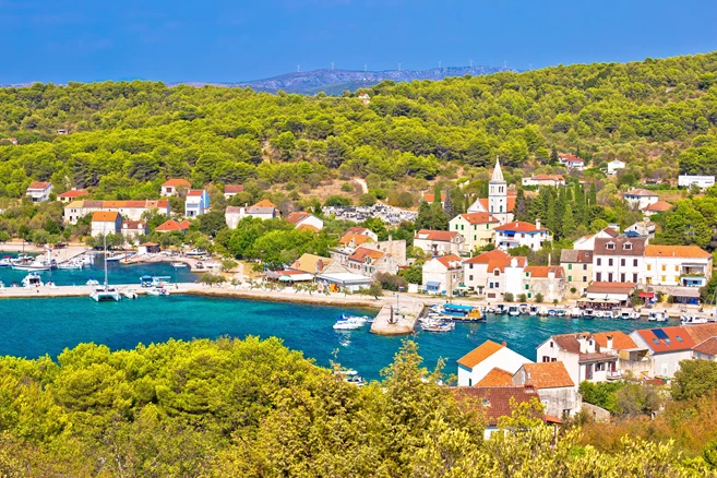 Zlarin, cruceros por Croacia