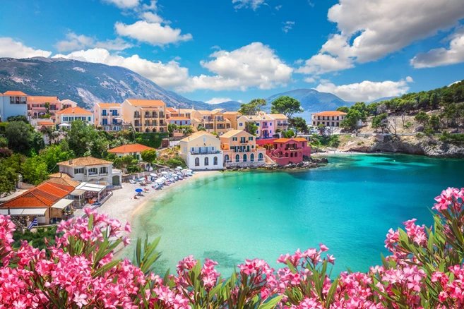 Pueblo de Assos en Cefalonia