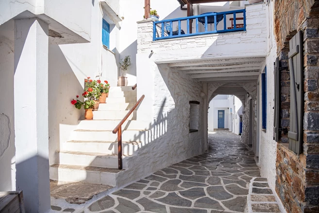 Streets of Chora, Kythnos