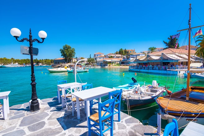 Spetses restaurant at the small port