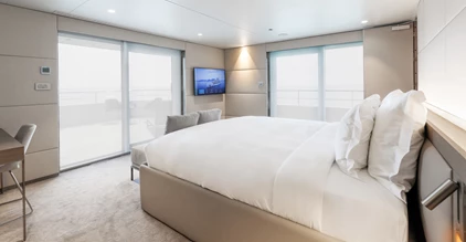 Yacht suite